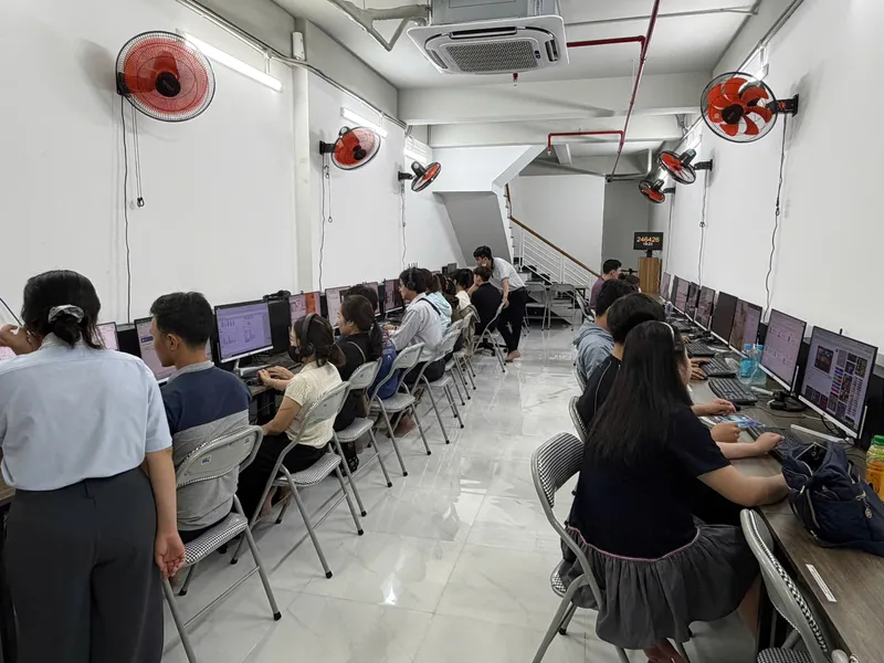 Tìm hiểu về công nghệ Generative AI Generative AI là gì - Xu hướng trí tuệ nhân tạo tạo sinh và ứng dụng thực chiến