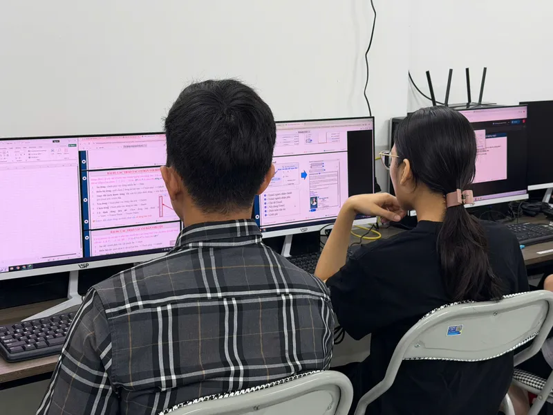 Khóa Học Ứng Dụng AI Trong Kinh Doanh Thực Chiến Khóa Học Ứng Dụng AI Trong Kinh Doanh Thực Chiến